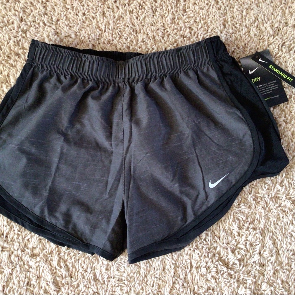 New Nike Women's Gray Athletic Shorts